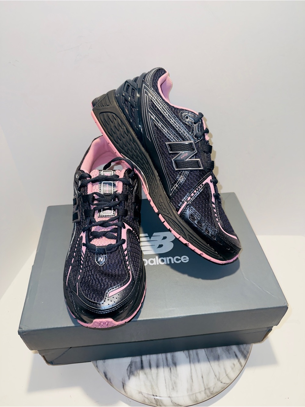 New Balance 1906R Blue Black Pink Taffy U1906RCU Running Shoes M 10.5 / W 12
